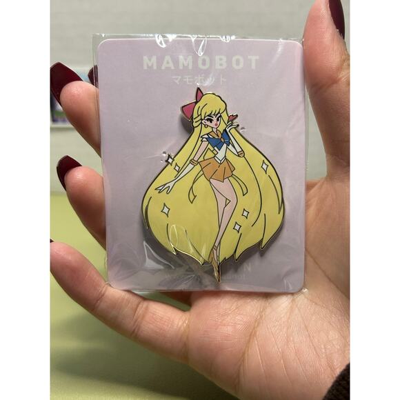 Mamobot Sailor Moon Anime Pin Sailor Venus Top Model Senshi - Picture 6 of 9